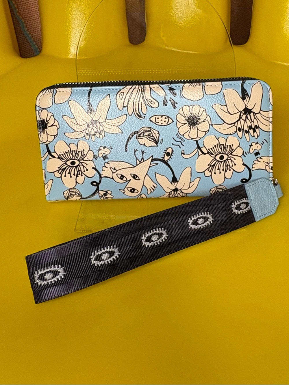Min & Mon Francis Leather Wallet - Picture 2 of 4